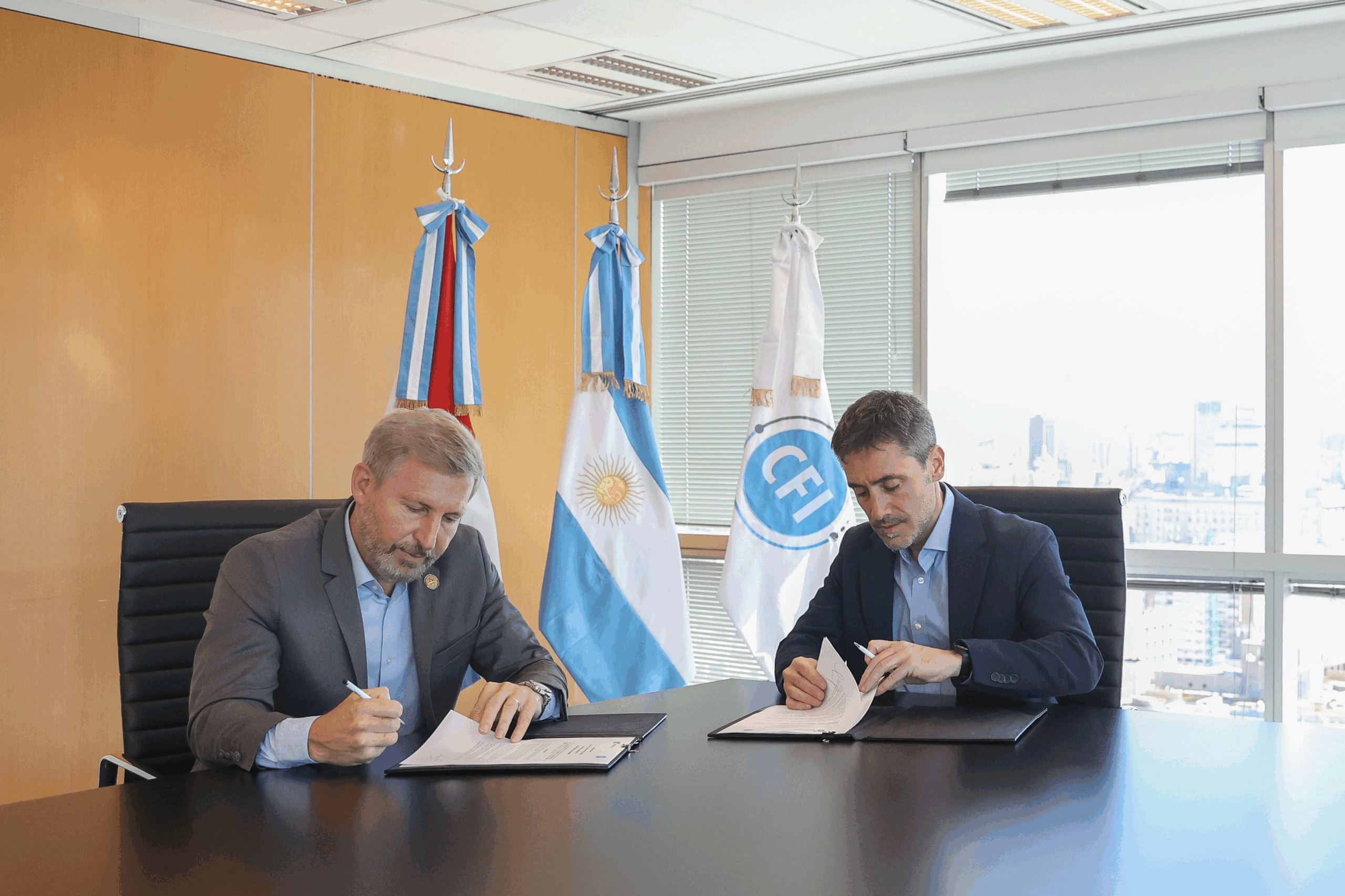 Frigerio firmó con el CFI un convenio para ampliar créditos a emprendedores y Pymes entrerrianas