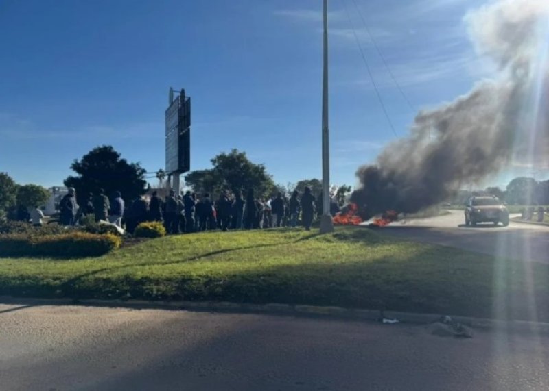 Trabajadores de Granja Tres Arroyos volvieron a pedir por salarios adeudados y reactivación de la planta