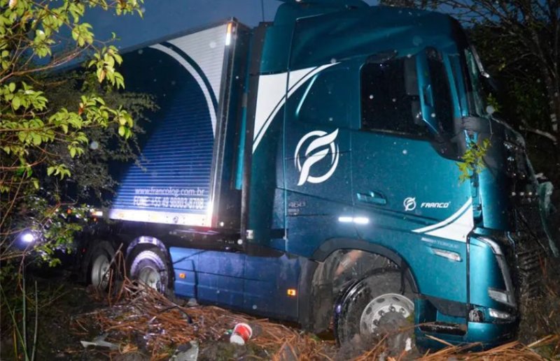 Camionero herido en el choque a metros del acceso a Maciá perdió un brazo y fue derivado a Paraná