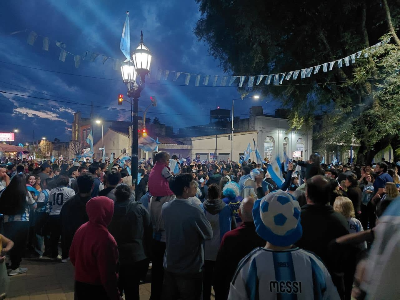 Festejos con incidentes en Rosario del Tala: dos detenidos y un joven herido de un botellazo