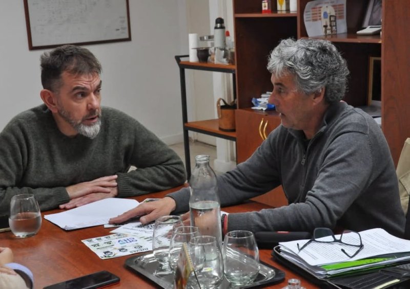 Maciá busca ampliar los comercios adheridos a Sidecreer