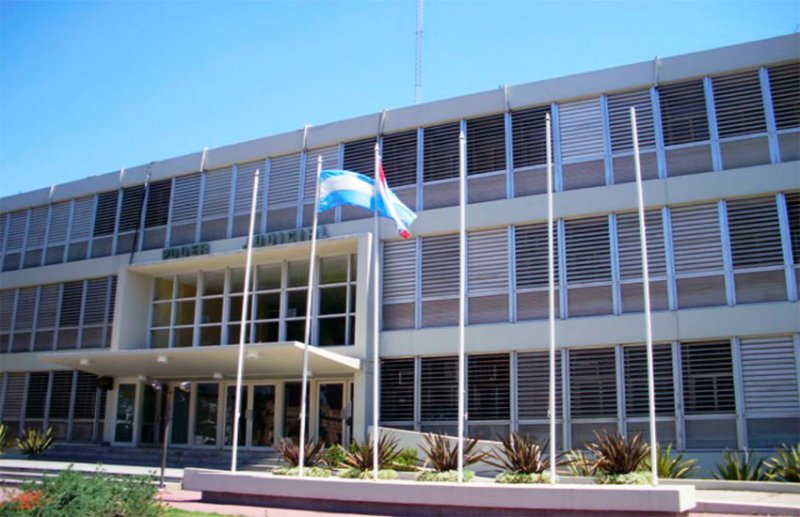 La Justicia hizo lugar al amparo y prohibió distribuir alimentos con sellos en escuelas entrerrianas