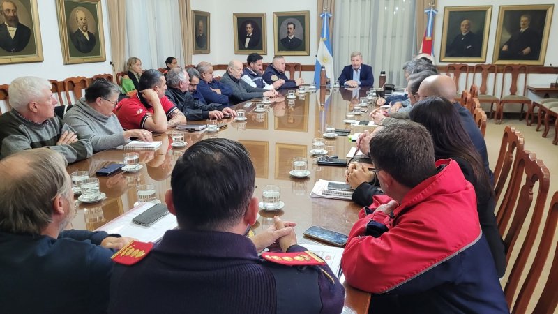 El Gobierno provincial y Bomberos Voluntarios acordaron fortalecer el sistema de emergencias
