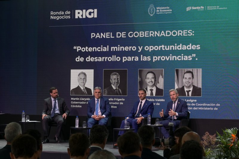 Frigerio en Rosario: “Por nuestra ubicación geográfica somos un polo logístico con un enorme potencial”