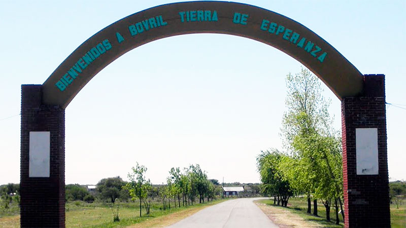 Vecinos de Bovril exigieron justicia por el asesinato del ex juez Roberto Cura