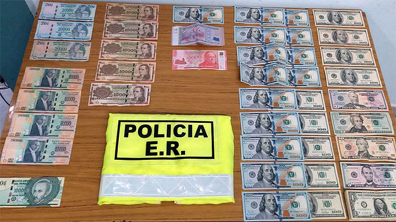 Viajaba con 2.434 dólares y se los incautaron cuando ingresaba a Entre Ríos