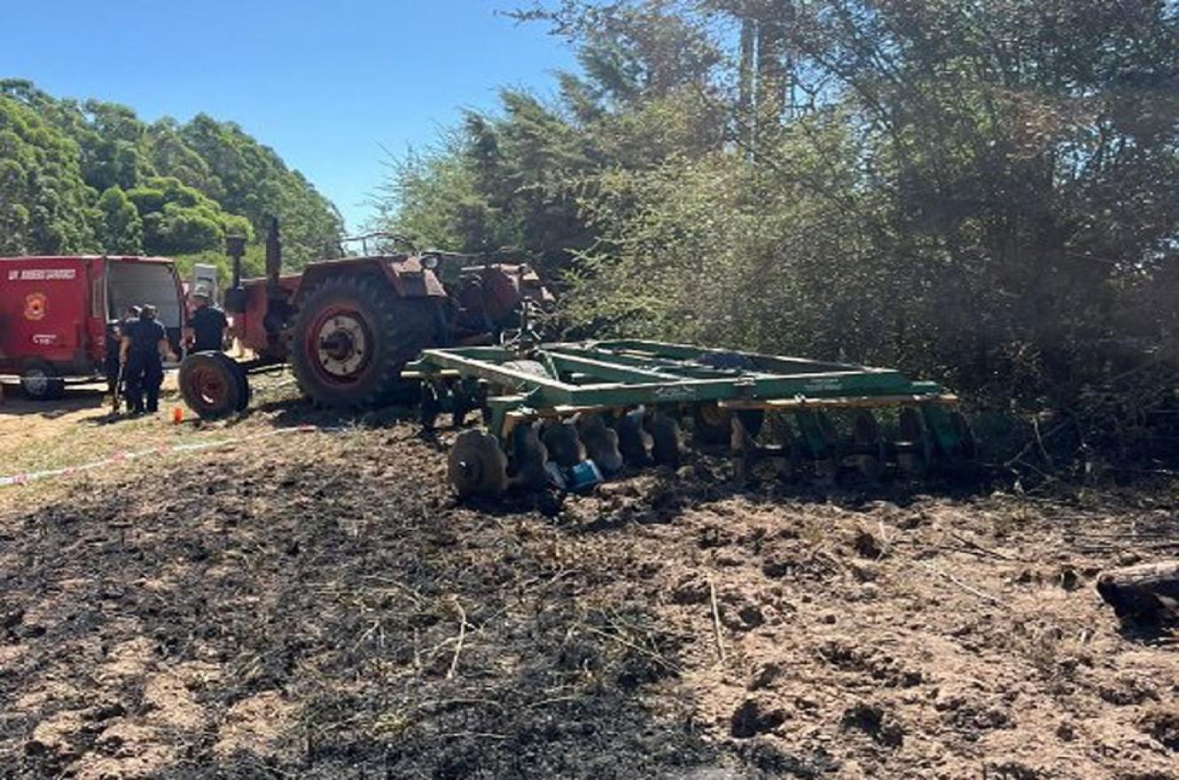 Cayó un cable de media tensión sobre la máquina que manipulaba y falleció electrocutado
